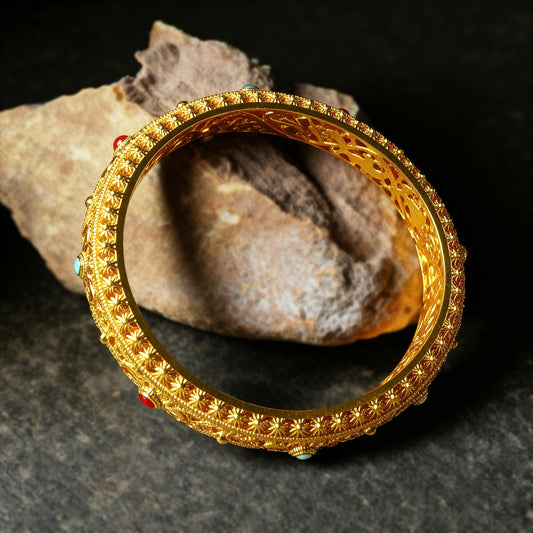 Letlt Dao Vintage Gold Cuff Bangle Hollow Filigree Wealth Bracelet in Gold-Tone Alloy Palace Style Jewelry Gift