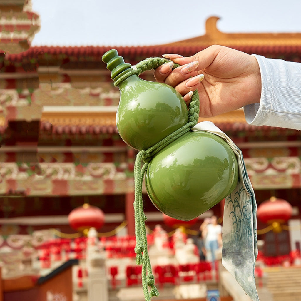 Letitdao The Perfect Gift for Outdoors & Gatherings Eye-Catching Vintage Glass Gourd Drink Dispenser