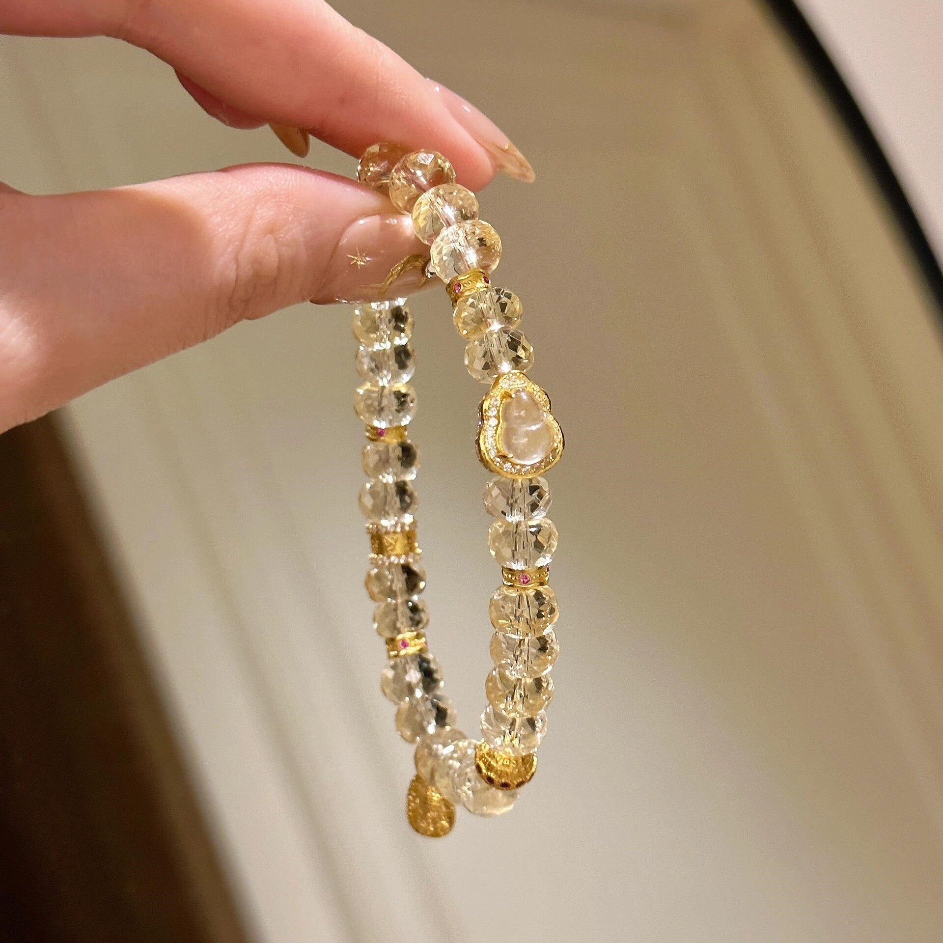 Letitdao Wealth From All Directions Bracelet Crystal Beads & Lucky Gourd for Abundance Energy